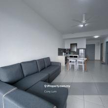 Full room aircond, super nice unit condition and furniture!!