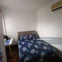 Pj - Ss2 - Casa Damansara condo -Next to Mall & Offices -15 min to MRT