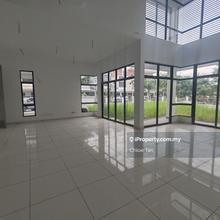 Good buy 3sty corner super link brand new alam impian