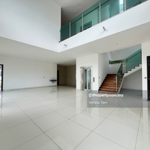 Corner,extra big land,3 storey bungalow,gated guarded,brand new