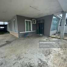 For Rent Single Storey Semi D