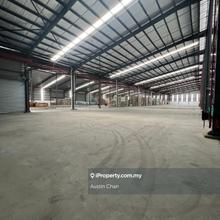 Bukit Raja Warehouse with Office Good location