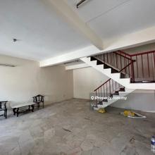 Terrace House for rent Sungai Besi Indah