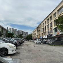 Strategic location, convenient and near to all amenities