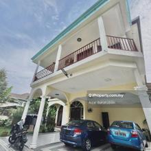 Commercial 2-Storey Bungalow Near KLCC - Ideal for Stay or Business