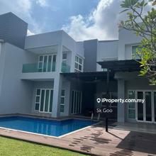 Luxurious Corner Bungalow At East Ledang For Sales!