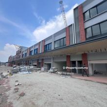 Gamuda cove townsquare Ground floor shoplot for rent 