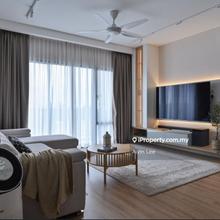 Walkable to LRT / Near Mall / Low Density / Freehold / Free Furnished