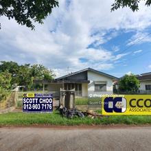 Taman Golf Bungalow corner For sale