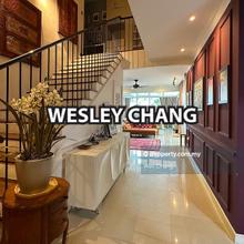 Move in condition modern classy renovated and tastefully furnish home 