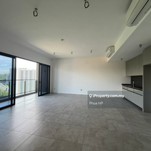 High Floor Unblocked Green View unit