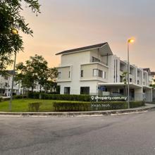 3 Storey Superlink House Endlot@Amaryllis Taman Sari for Sale