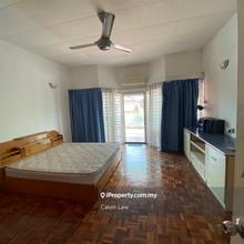 Terrace house for Sale