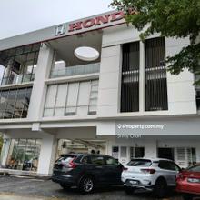 Corner 2.5 Storey Whole block Shoplot for Rent @ Tmn Equine
