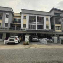 Townhouse Upper unit for Sale