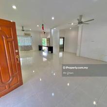 F R.1135// Double storey Corner House @ Stapok For Rent
