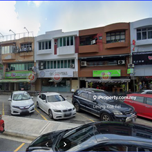 Situated in a convenient location, close to all local amenities