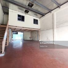 Mount Austin Workshop / Unblock View / With Mazzanine Office