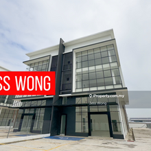 Brand New 3-Storey Semi-D Factory . Located near Batu Kawan & Valdor. 