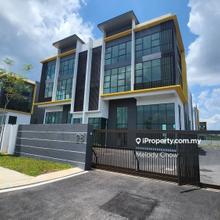 New 3-Storey Semi D Factory (Corner) @ Sepang Cipta 3a For Rent