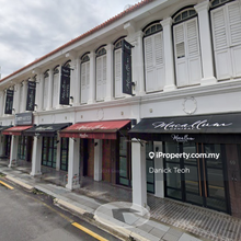 Facing Mainroad Commercial Shoplot Refurbished Walk to 1st Avenue 