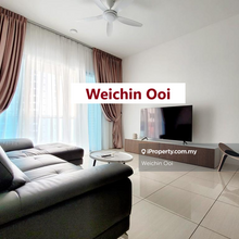 Queens Waterfront Fully Furnished Sea and Pool View Unit For Rent