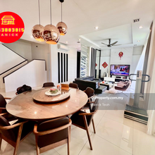 3 Storey E&O Semi D Corner Lot Straits Quay Located in Tanjung Tokong