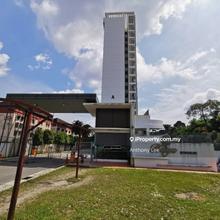 Bayu Pandan Jaya Condo 5 mins LRT 2 parking corner