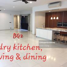 A Private Garden & 4 Carpark Bays
