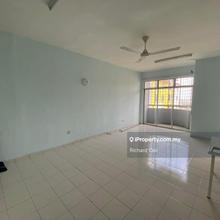 Well Maintained Lagoon Perdana Apartment Bandar Sunway