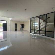 Best Unit Oakridge Triple Storey Semi D Newly Renovated Pantai Jerjak
