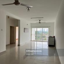 Bumi Lot, Mid Floor, Greeneries View. Walking Distance to Segi & Mrt.