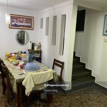 End Lot with Individual Title, KLCC view