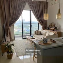 Nicely design and decorated new unit. Unblock view. High floor.