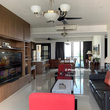 Good condition / ID design unit / Fully furnished