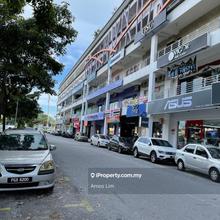 Golden Triangle Ground Floor Shoplot Facing Main Road Good Rental 