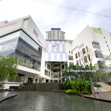 Setiawalk Mall with restaurant, shops, salon, cinema & many eateries
