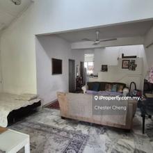 Basic 1.5 Storey Suitable for Own Renovation