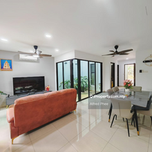 Gelang Patah, 2 Storey Link House, Leisure Farm, For Sale