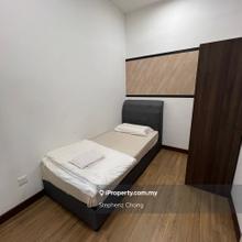 Small Room Pinnacle Sri Petaling For Rent