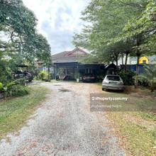 Laman Luas: Rumah Banglo Wakaf Baharu Kuala Nerus Terengganu