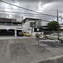 Rare Commercial bungalow for Sale