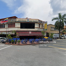Limited Corner Lot ! Below Bank Value ! Full Tenanted ROI 4.8% 