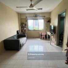 High Floor. Unblocked View. Good For Investment.