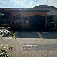 Taman Harmoni, Simpang Renggam - single storey terrace house 