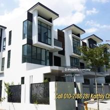 End lot Unit 3 Storey Superlink Mutiara Villa @ Mutiara Heights Kajang