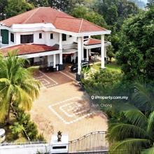 Beautiful Bungalow With Huge Land Area and Orchard Strategic Location