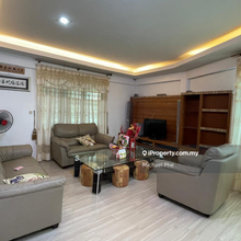 Sunny hill double storey semi d for rent 