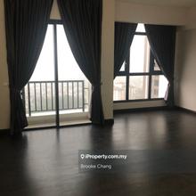 28 Boulevard Studio Partially Furnished, Shuttle Bas, Pandan Perdana