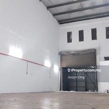 1.5 storey Terrace Factory at Mount Austin for Rent